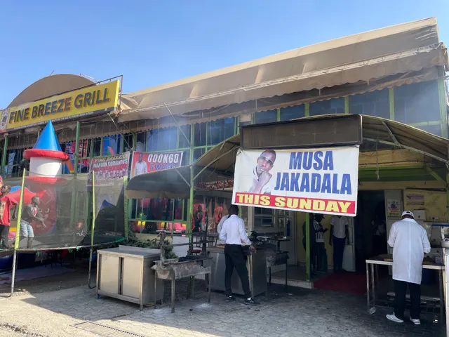 Fine Breeze Bar And Grill