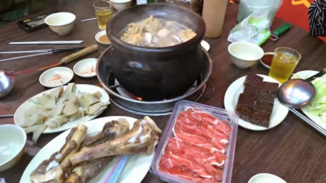 長疆炭燒羊肉爐-羅東店