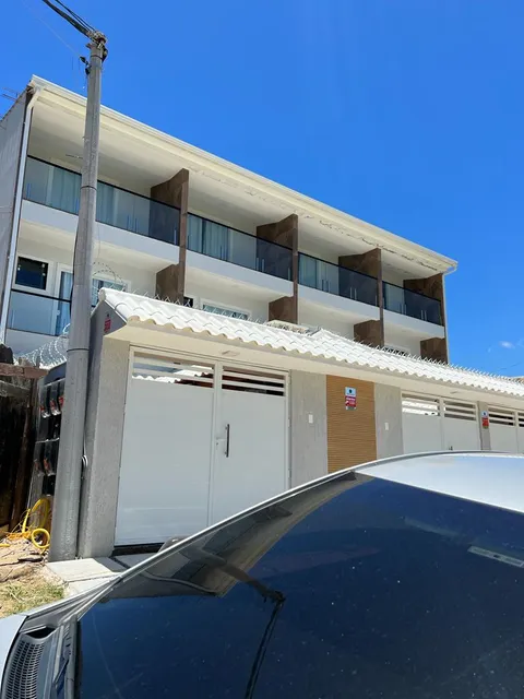 Triplex Peró - Anfitriã Thalyta