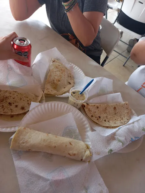 Burritos Y Montados