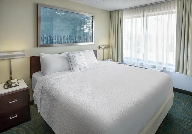 Willow Grove Inn & Suites