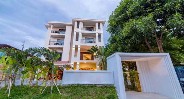 Nuon Oudom Angkor Boutique