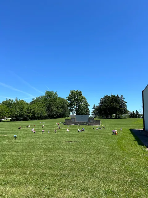 Memorial Lawn Cemetery