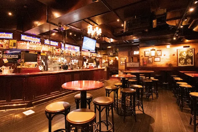 HUB Kashiwa West Exit