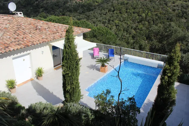 Jardin de Camille: Villa de standing avec piscine, Meublé de tourisme, proche Perpignan, Roussillon, Pyrénées-Orientales