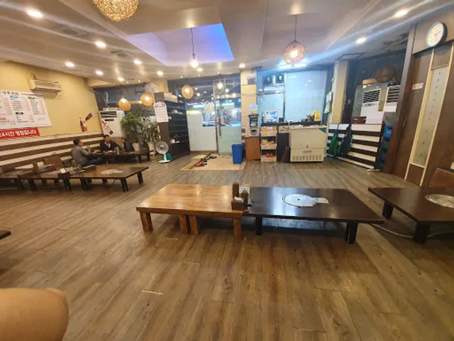 조봉순상무국밥 금호점