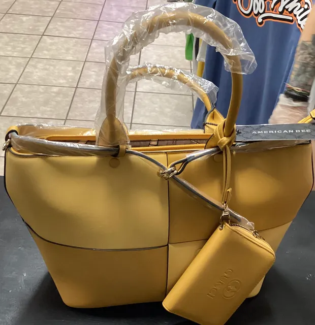 Palaya's Stop N Shop