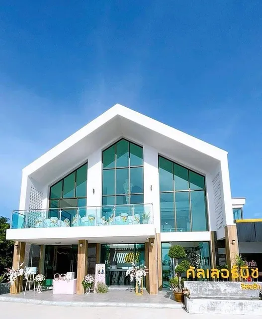 Colour Beach Resort คัลเลอร์ บีช รีสอร์ท