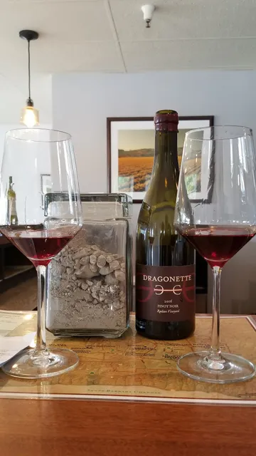Dragonette Cellars