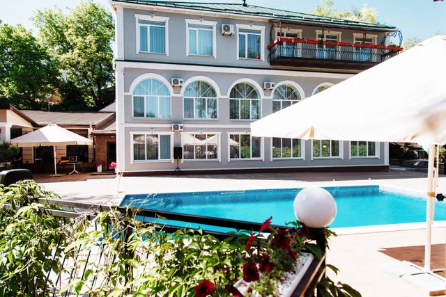 Отельно-ресторанный комплекс Златогор