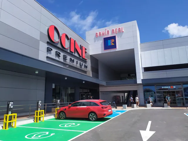 Centro Comercial Bahía Real