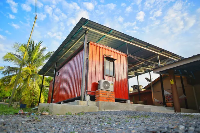 Padang Besar Red Cabin Roomstay