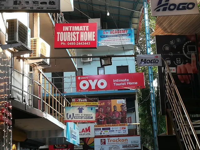 OYO 28470 Intimate Tourist Home