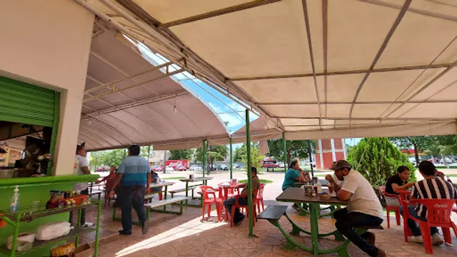 Coctelería y Antojitos "La Playita"