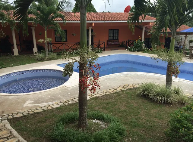 El Hotel y Restaurante Avicar