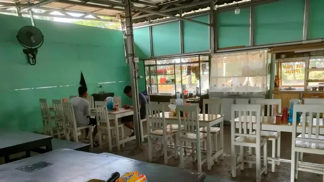 Almeera Food Court