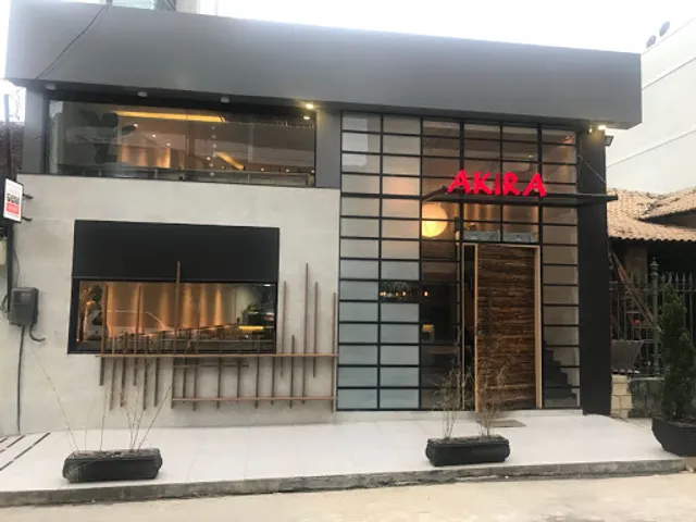 Akira Sushibar