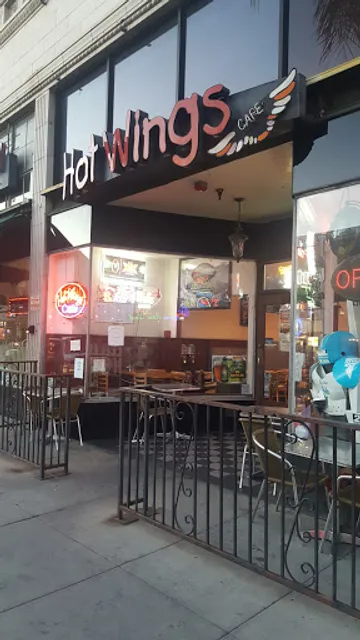 Hot Wings Cafe