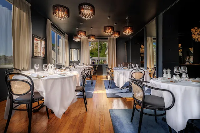 Le B - Restaurant & Bar