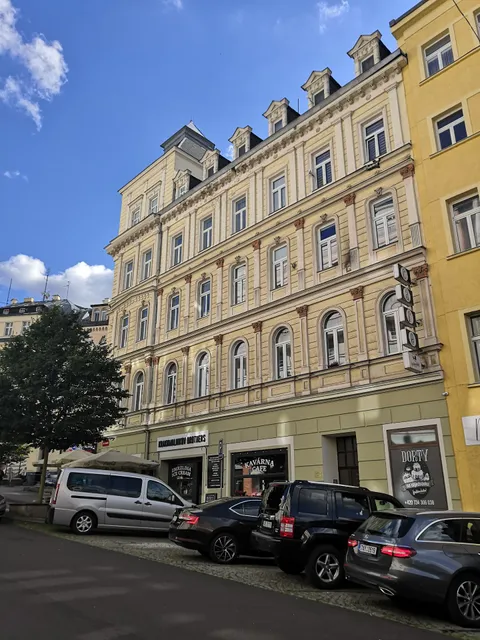 APARTMENT LUXURY NOSTALGIA