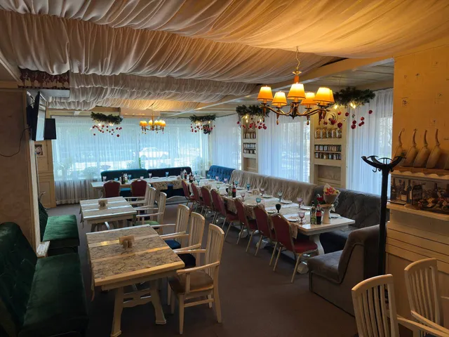 Rondelʹ M'yasnyy Klub