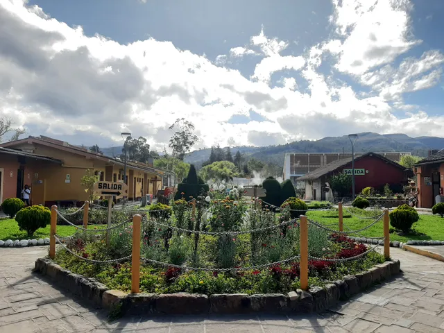 Complejo Turístico Baños Del Inca