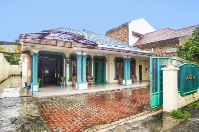 OYO 92075 Sky Residence Mawar