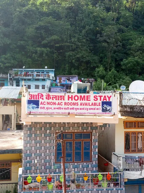 Adi Kailash Home Stay