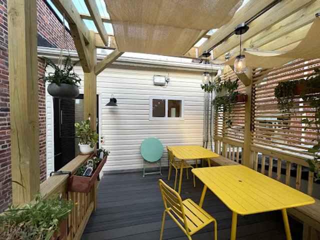 Franchesca's Empanadas Cafe