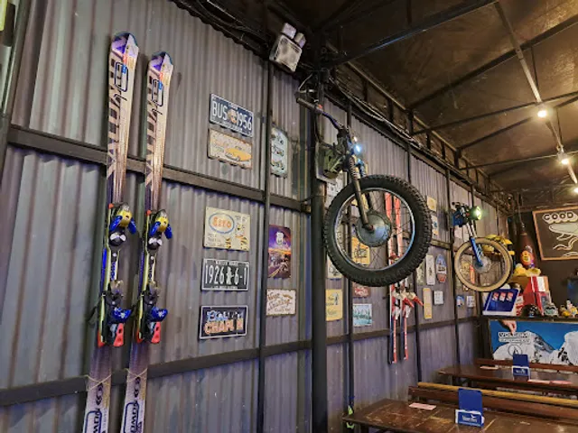 Chef’s Kitchen Retro Branch 2