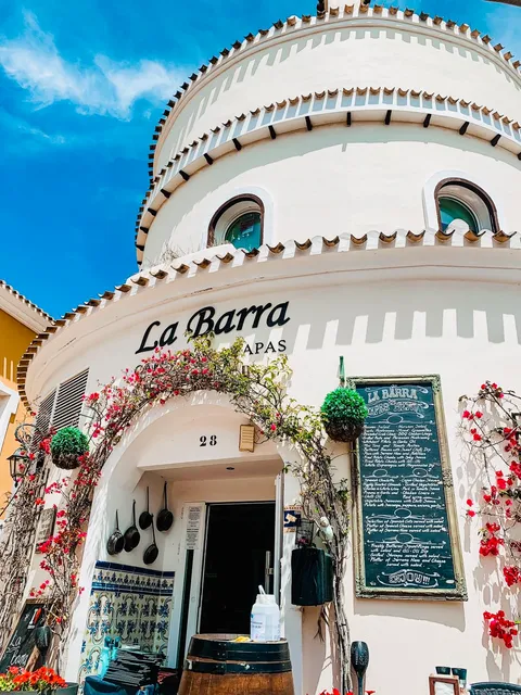 La Barra Tapas Bar