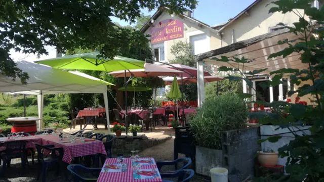 Auberge Côté Jardin