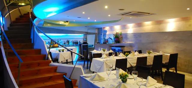 Olio Restaurant & Lounge