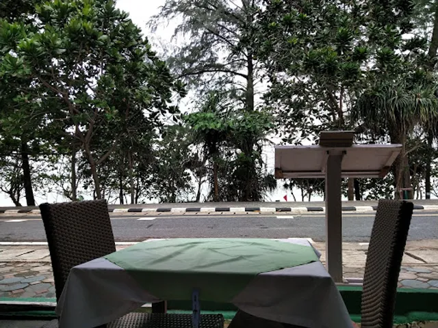 Macarona - Mediterranean Cuisine & Pizzeria