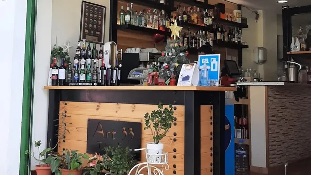 Bar Art 33