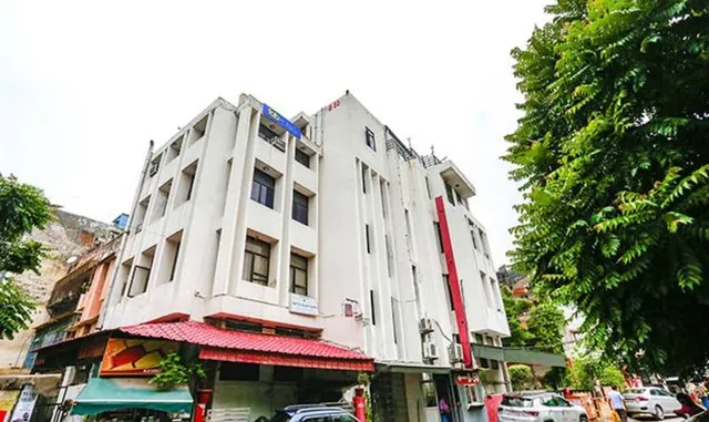 Bluemoon by Downtown Travelodges