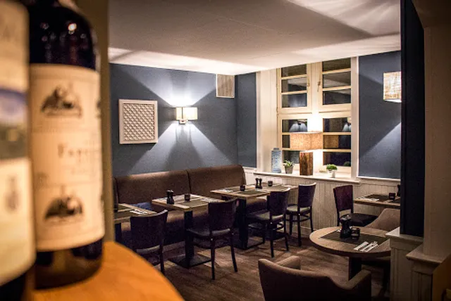 ONIRO restaurant • bar