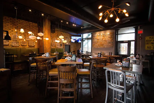 Murphy's Law Pub And Kitchen