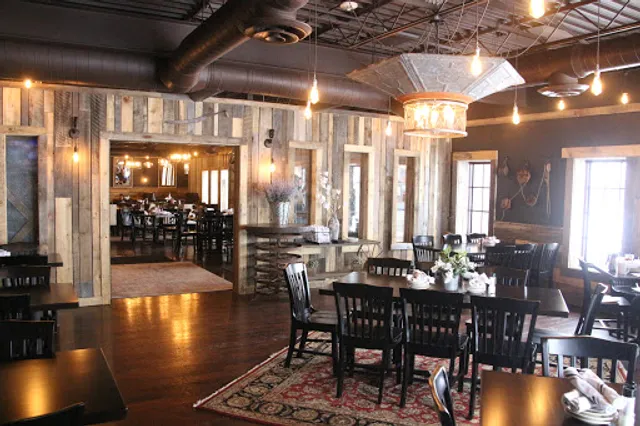 Willy T's Tavern & Grill