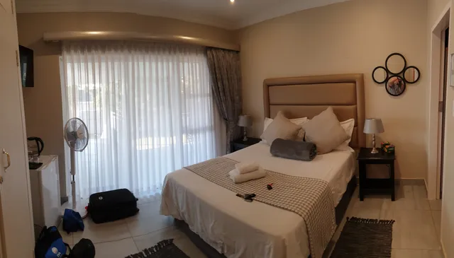 8 On Acacia Bed & Breakfast