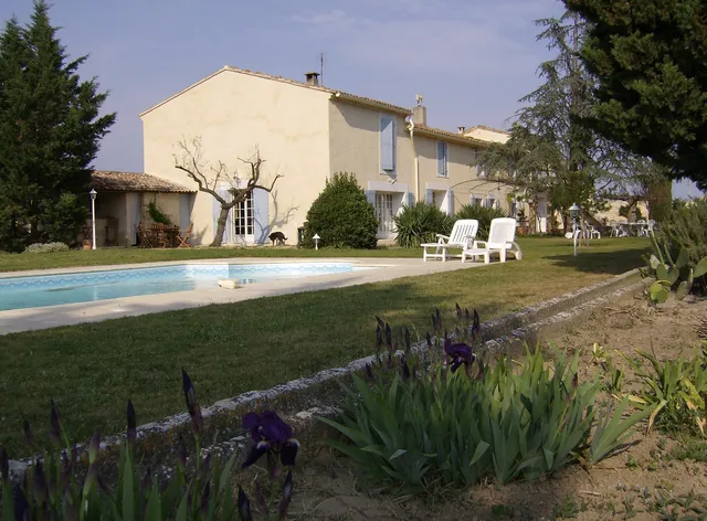 Mas Des Bougainvillees