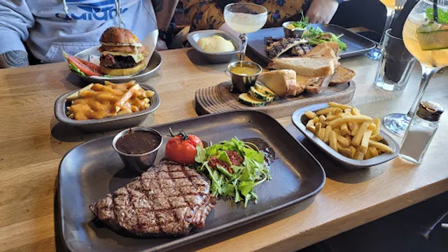 Firehouse Bar & Grill