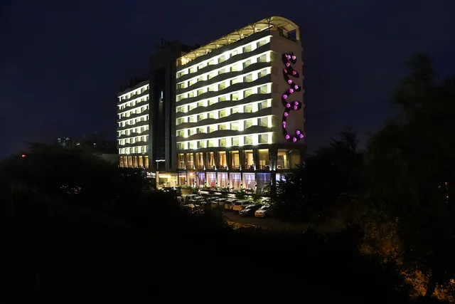 Fortune Select SG Highway, Ahmedabad - Member ITC Hotels’ Group