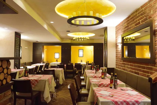 ‪La Piccola Perla‬