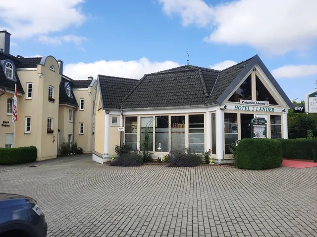 Hotel "Zwei Länder"