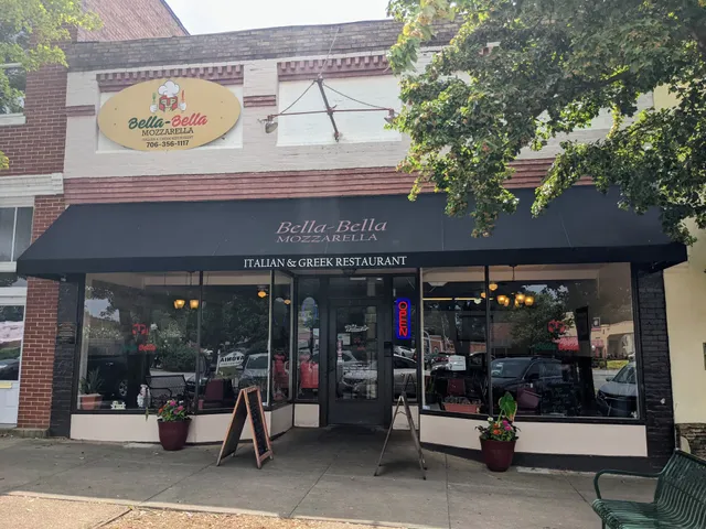 Bella Bella Mozzarella
