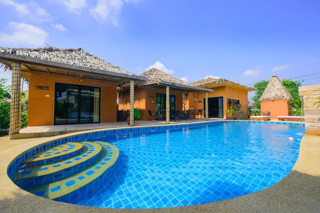 Panisara Pool Villa Huahin