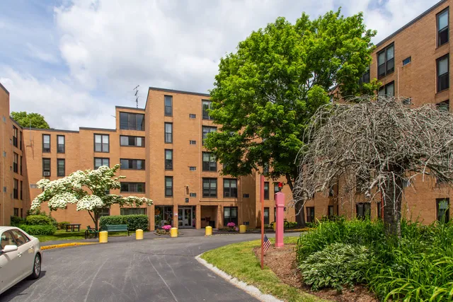 Fairhaven Village Apartments