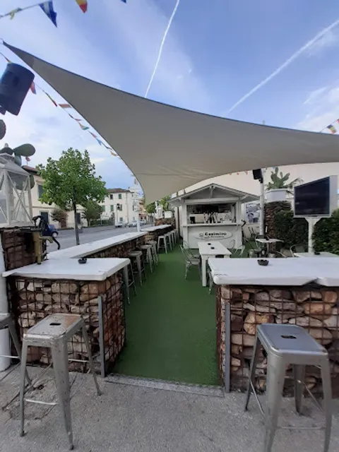 Nicola‘s Public House