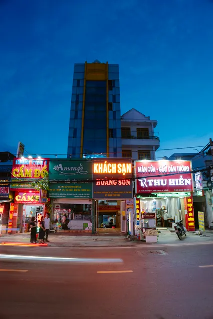 KHÁCH SẠN HOÀNG SƠN